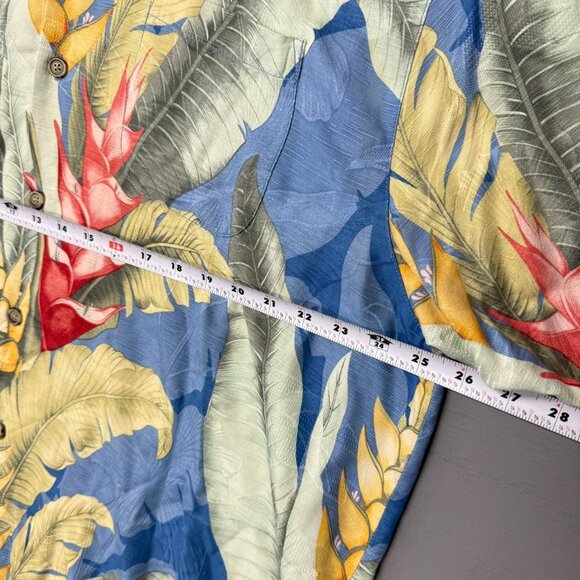 Vintage Tommy Bahama 100% Silk Floral Multicolor Loop Collar Hawaiian Shirt XL - Picture 5 of 6